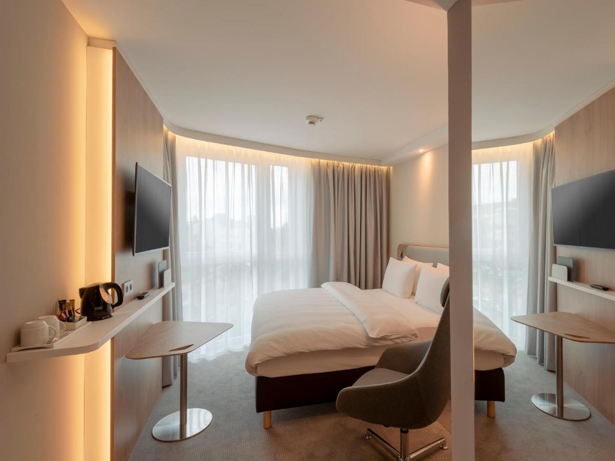 Holiday Inn Express - Offenbach By Ihg Bagian luar foto