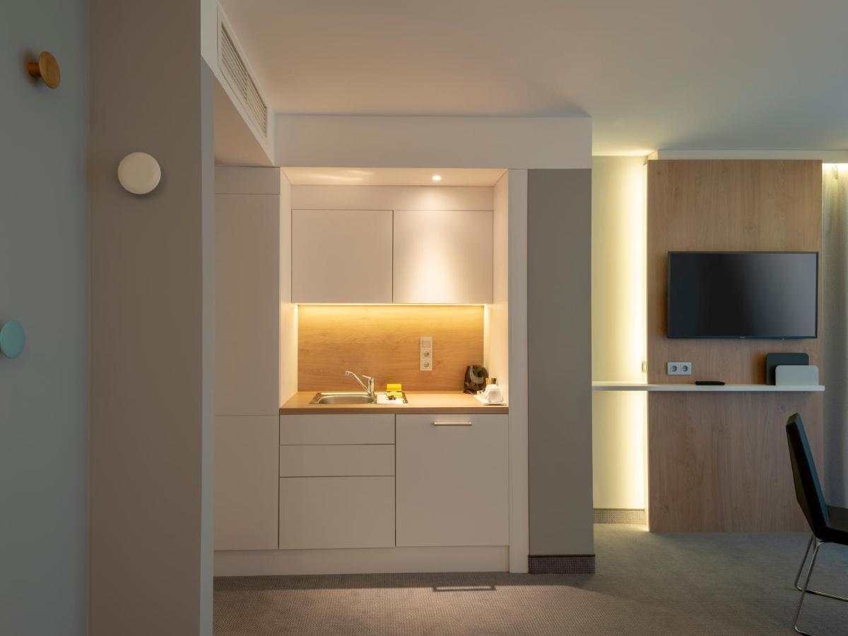 Holiday Inn Express - Offenbach By Ihg Bagian luar foto