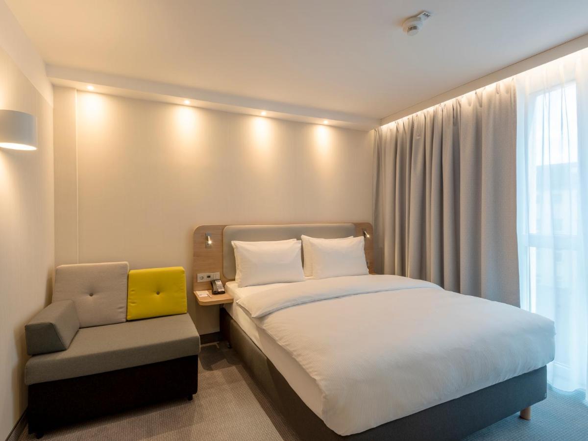 Holiday Inn Express - Offenbach By Ihg Bagian luar foto