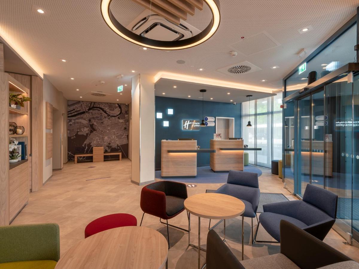 Holiday Inn Express - Offenbach By Ihg Bagian luar foto