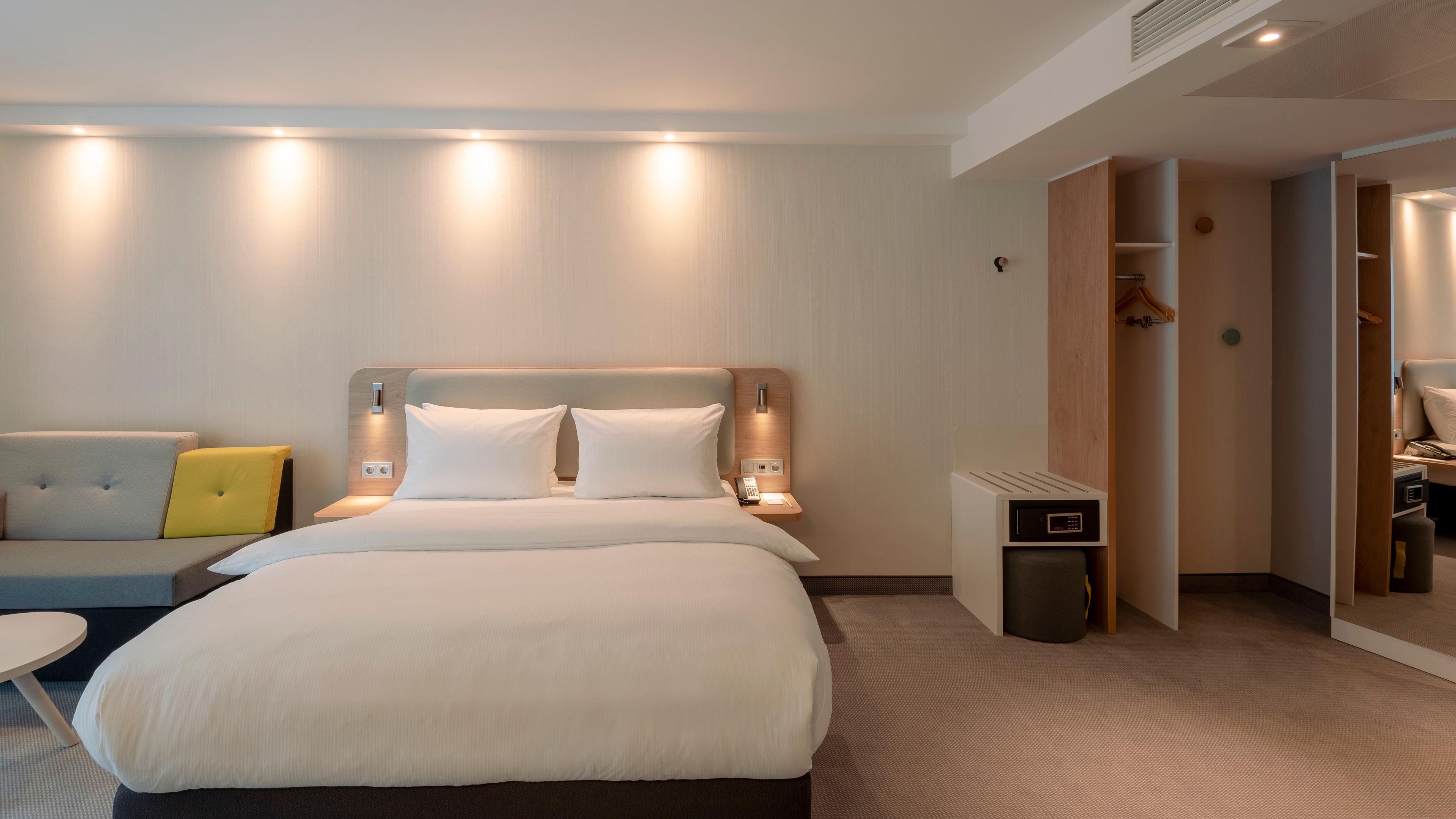 Holiday Inn Express - Offenbach By Ihg Bagian luar foto