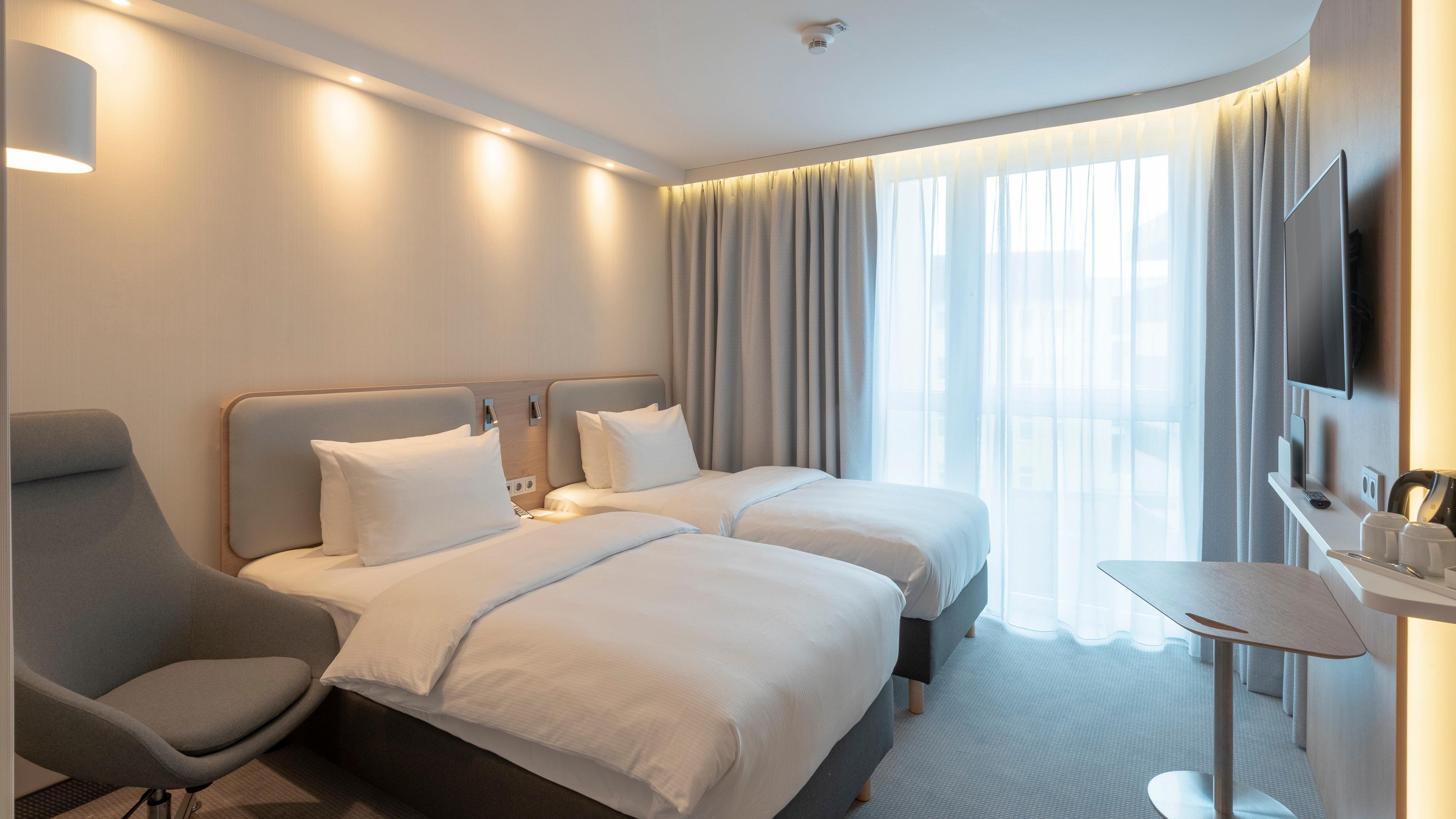 Holiday Inn Express - Offenbach By Ihg Bagian luar foto