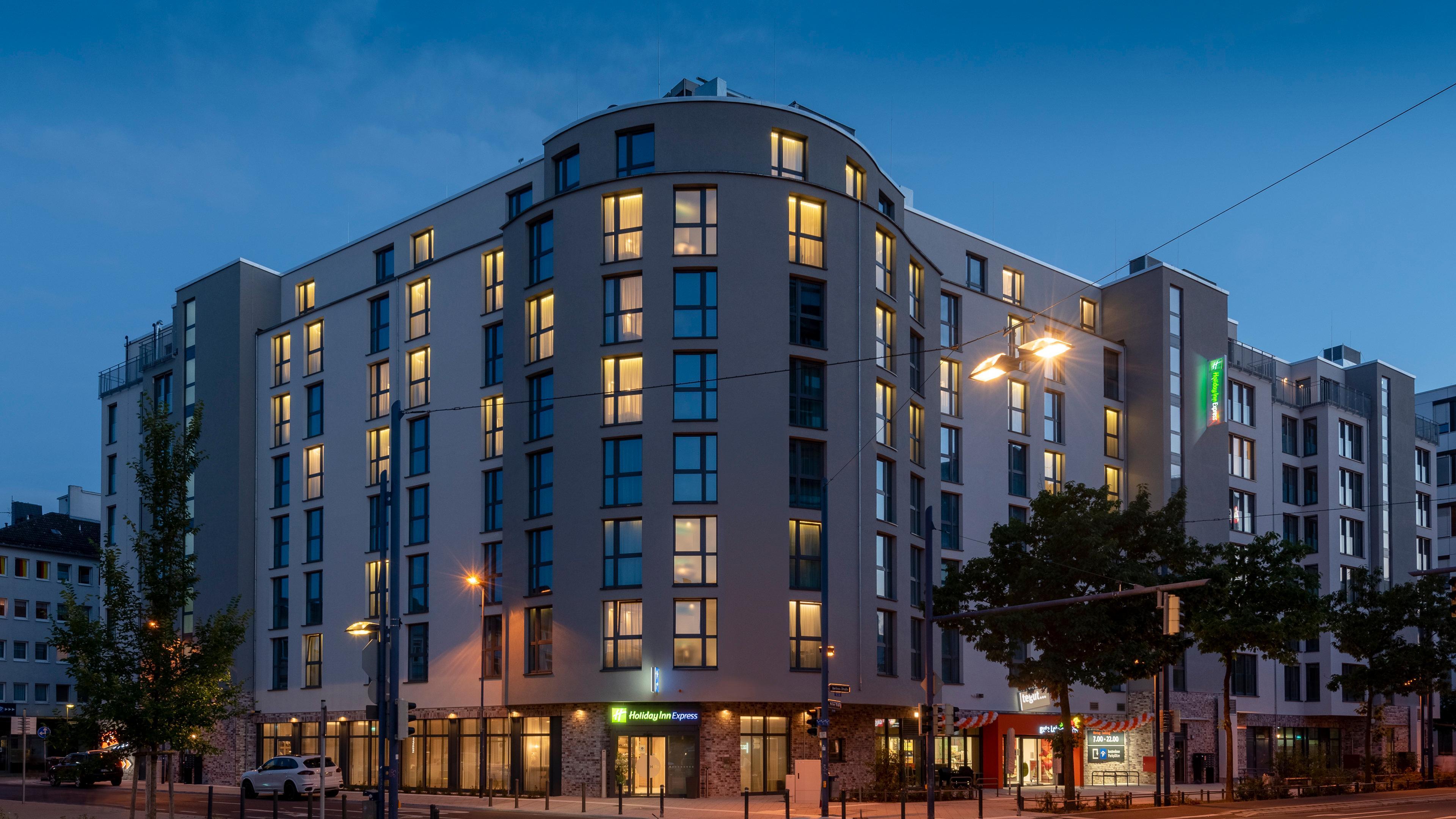 Holiday Inn Express - Offenbach By Ihg Bagian luar foto